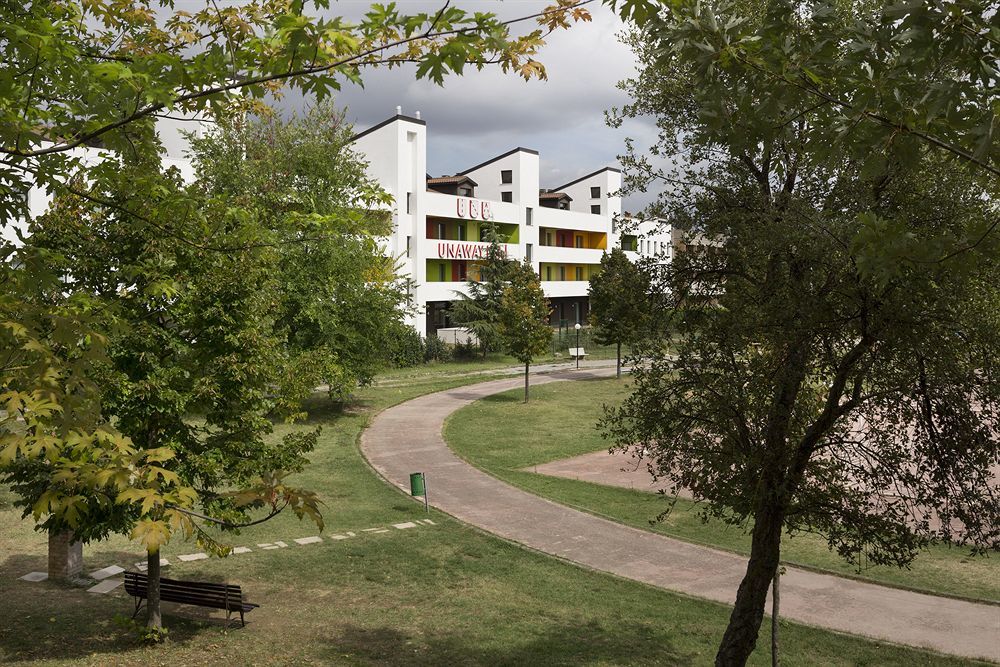 Unaway Hotel Фабро Екстериор снимка