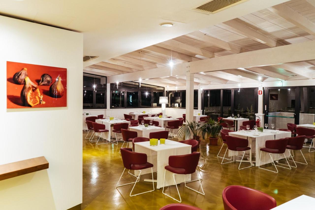 Unaway Hotel Фабро Екстериор снимка
